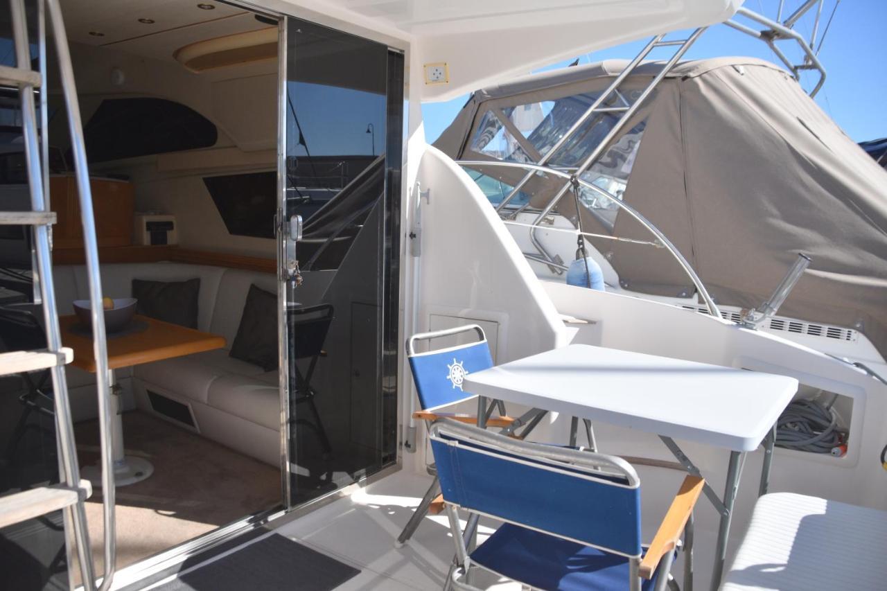 ホテル Luxury Yacht Kamikara サンミゲル・デ・アボナ エクステリア 写真
